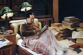 “万里风云三尺剑；一庭花草半床书”：毛泽东的理想与追求图片