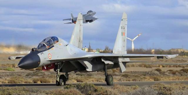 中俄联手“清场”！印度中亚军事基地被拔，新疆22年空中威胁终结