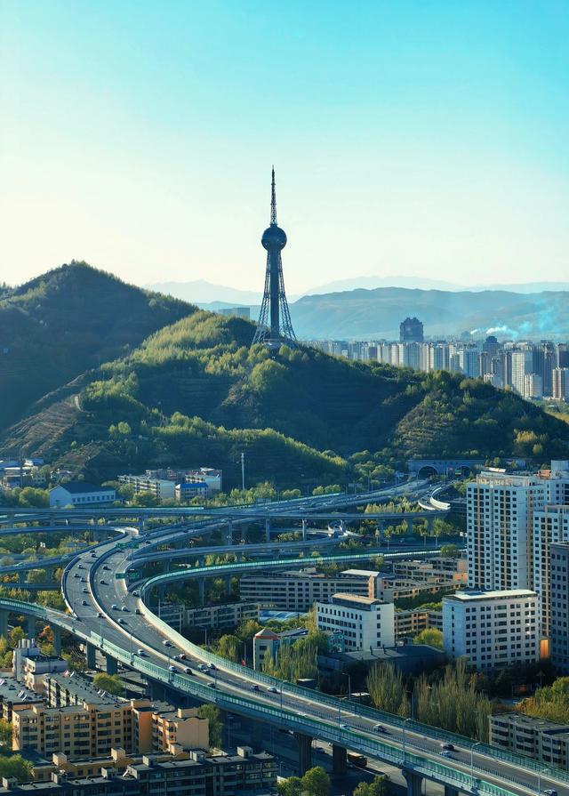 我桂林人，刚从青海西宁回来，实在忍不住想说：对西宁的5点印象