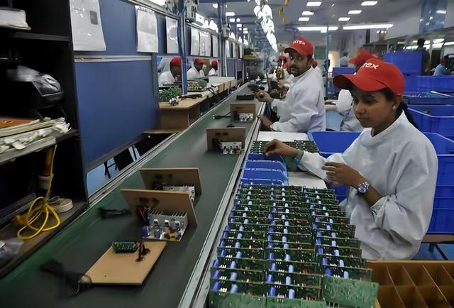 苹果为躲125%关税狂迁印度!这下傻眼：现在中国关税比印度还低