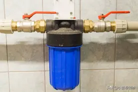 自来水需不需要安装前置过滤器？师傅终于说出实话，多亏提醒图片