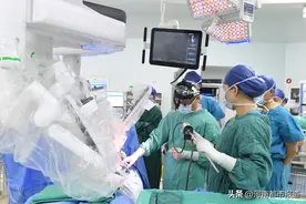 达芬奇机器人“上岗”，不开胸做心脏搭桥手术图片