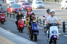 一辆3000左右电动车，出厂价多少，卖一台商家赚多少，都有答案了图片