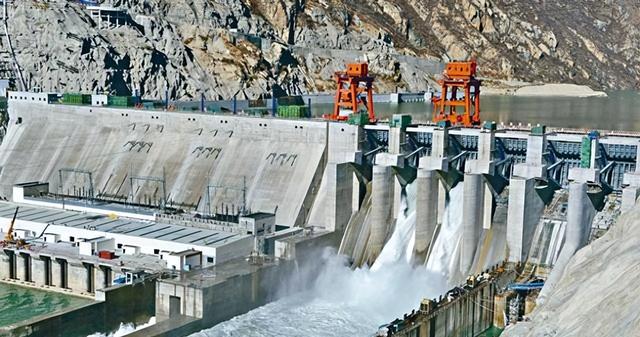 三峡大坝“账本”出炉：运行了20余年，当初2500亿投入回本了吗？