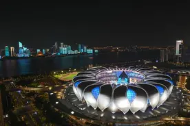 中国球迷：期望在杭州主场“喊赢”国足图片