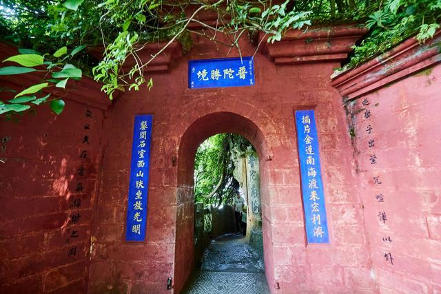 昆明西山龙门景区，极山水之胜，阅人文之美，瞰春城美景的好去处
