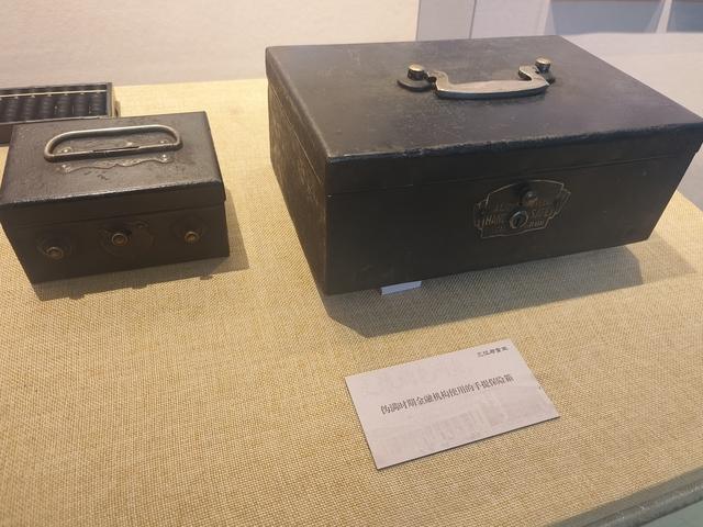 走进长春人民广场旁的伪满洲中央银行总行旧址看历史专题展