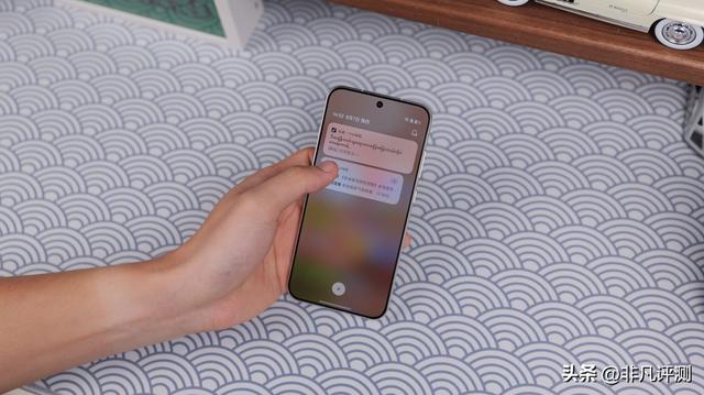 OPPO Find X8s 体验：小直屏里的 "全能王"，轻薄与实力可兼得