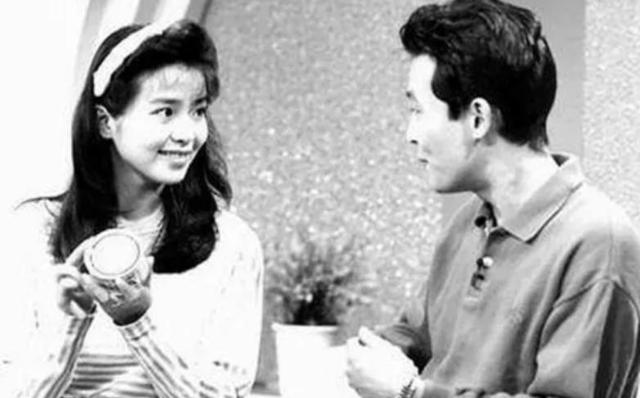 从“央视一姐”到退出主持界，朱迅的人生充满悲剧，令人惋惜不已