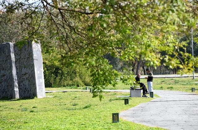 西安大明宫里邂逅初冬暖阳