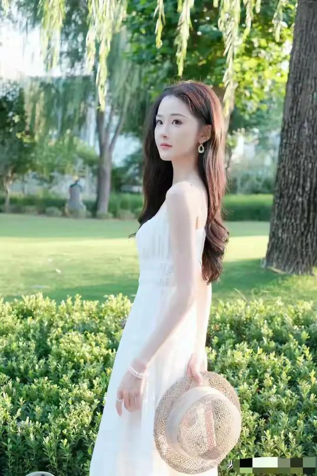 甘肃兰州一佳人好漂亮， 身高168cm，体重48kg 美的让人移不开眼