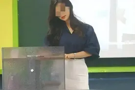 河北沧州婚内出轨女老师美照曝出，面容姣好，身材太辣眼图片