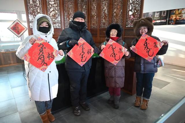 爱辉区第八届满族颁金节暨四嘉子满族乡第三届“莫勒真”大会盛装启幕