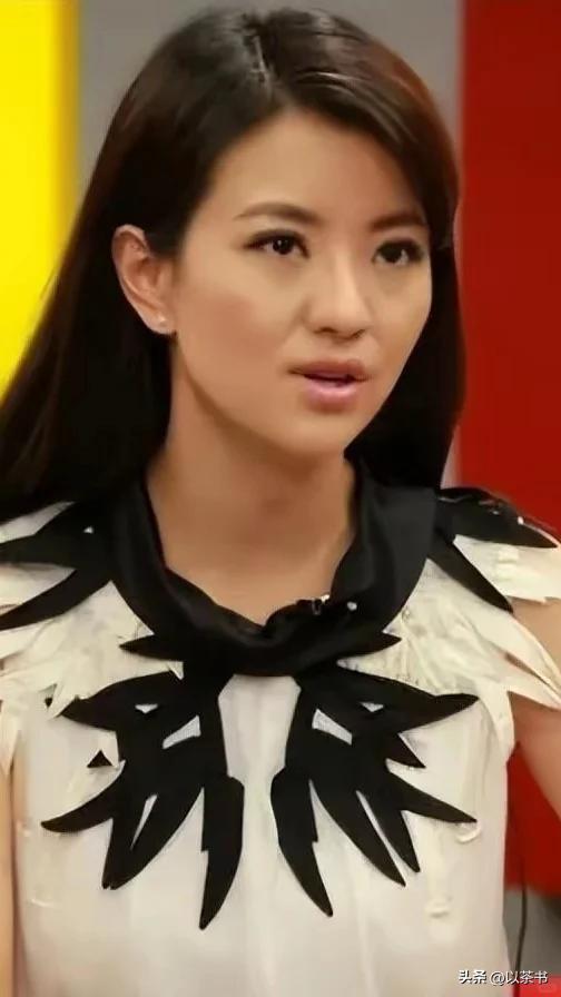 抛弃撒贝宁，转身投入富豪怀抱，偷偷嫁人生子的她如今却沦落至此