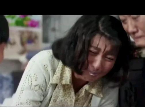 闫学晶哭穷	，赵本山早就给她忠告，别忘了自己是淳朴的东北人