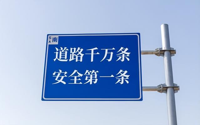 重庆摩托飙车2人死亡，现场惨烈，女子挂护栏上，目击者曝全过程