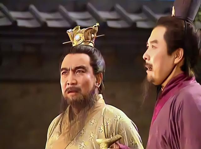 曹操《短歌行》不是求贤？“但为君故沉吟至今”，是在表白谁？