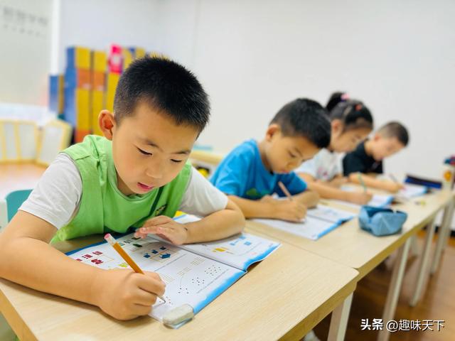 孩子是不是读书的料，7岁前就已注定？90%父母搞错了关键！