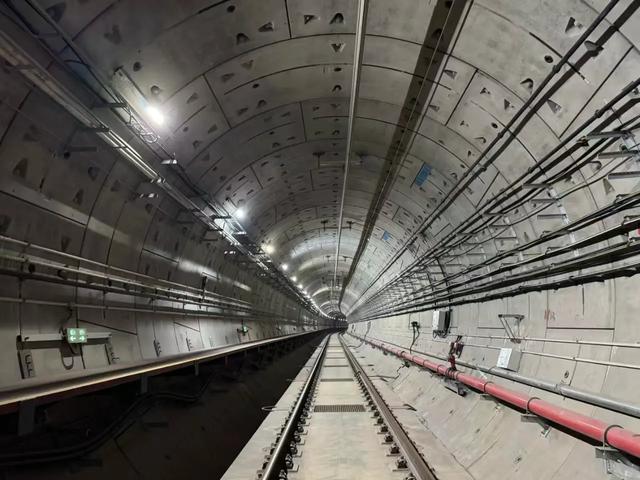 济南轨道交通6号线东段开通运营