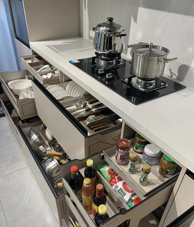 做定制柜前必看！这4类柜子的黄金尺寸请收好，少踩坑还省钱！