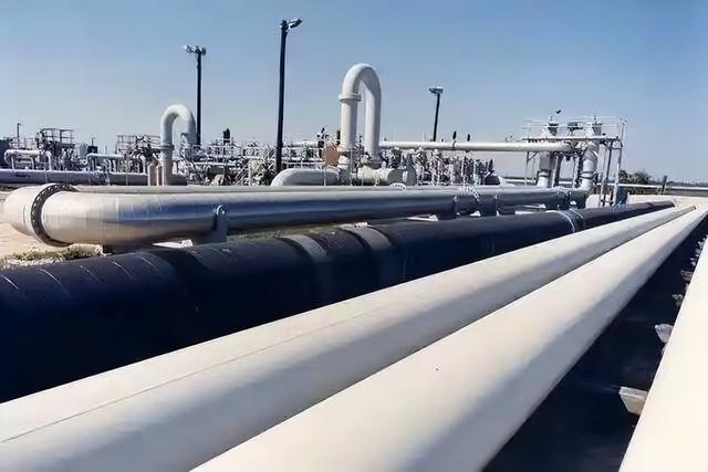 这才是铁哥们，还清了中国81亿欠债	，赠百亿大礼，西方各国都眼红