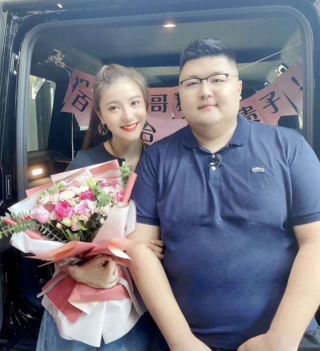 离婚一个月	，猴哥前妻不再隐忍！公开回应被指小三，她不是软柿子