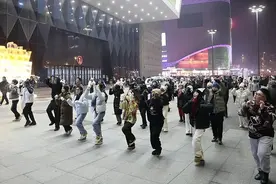 一张表格在网上疯传！00后：啊？我成“大人”了？？？图片