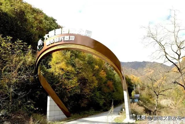来白马山寨过个诗意国庆！这里的风不燥、云很柔、秋正好