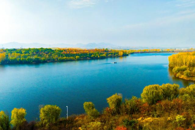 泗水县万紫千红旅游区：静谧而斑斓的生态画卷