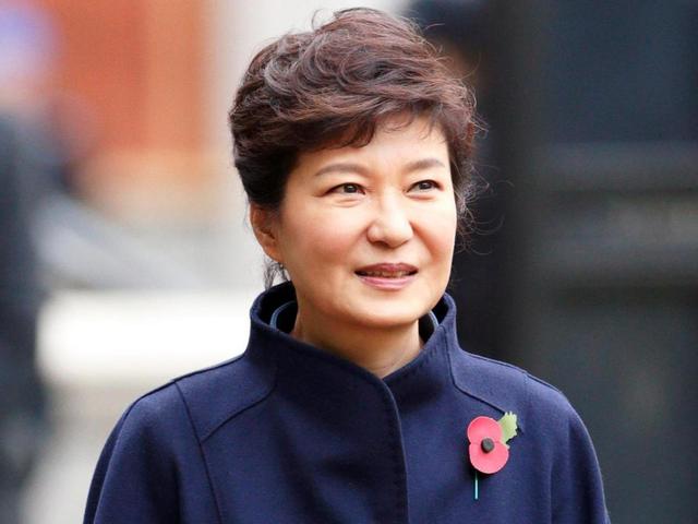 局势升级，韩军司令被捕，尹锡悦或无望出狱？文在寅朴槿惠失声了