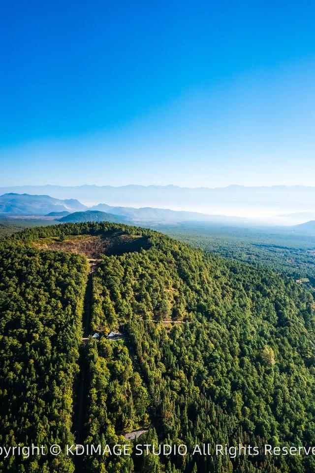 我愿称腾冲为秋季的天花板！银杏、温泉、古镇，来过的人都不想走