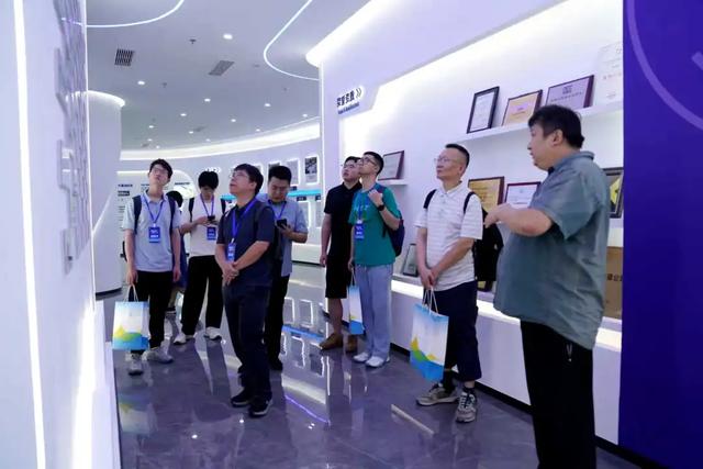 2025年第一期浙江省科协青托人才交流与产业对接活动在富阳举行