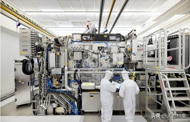 26国外援候命	，安世荷兰通知全球，对华打响第三枪，中方奉陪到底