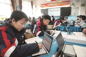 AI学校“云上课”图片