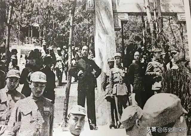 戴笠孙女戴眉曼有多美？长相甜美打扮时髦，与母分别四十年才重逢