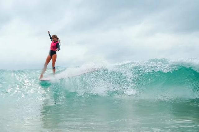 “史上最长”春节假期,微博智搜推荐您来万宁冲浪!