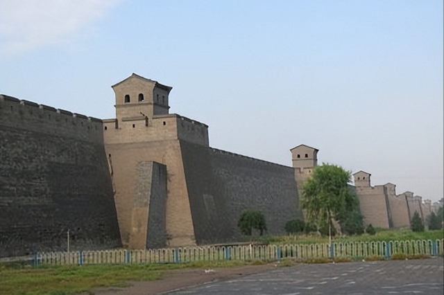 古城墙往往都是锯齿状，这是为什么，古人这么做有什么好处？