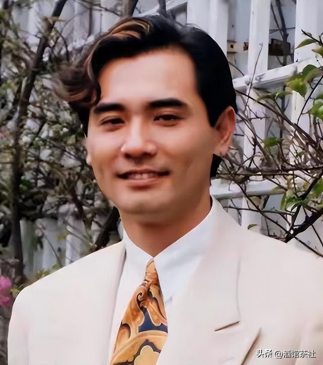 他曾令陈红周迅一见倾心，却一生未婚无儿无女，如今65岁隐居深山
