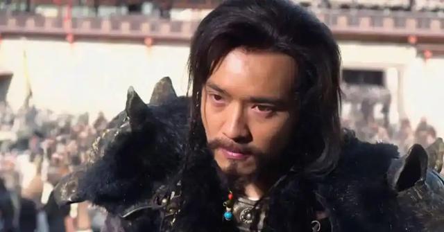 她陪他睡了30年,生下2个儿子,最后却亲手将他毒杀在自己寝宫里