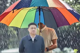 佩奇事件发生3个月了，这5个隐藏在背后的人，也该亮亮相了图片