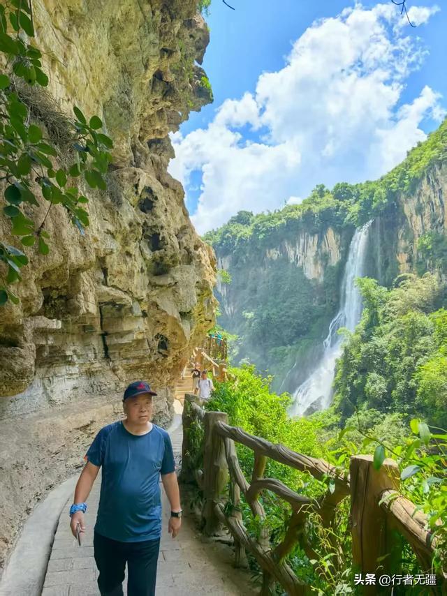 多彩贵州自驾游之黔西南州兴义篇：万峰林与马岭河峡谷的山水交响