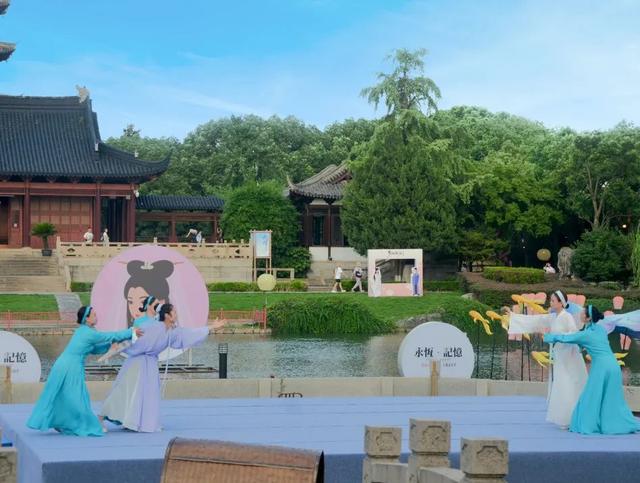 苏州盘门景区开启《新白娘子传奇》主题游园季