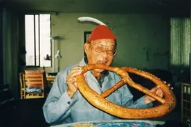 张学良晚年偷骂蒋介石，被记者发现后尴尬问道：你没有录音吧？图片