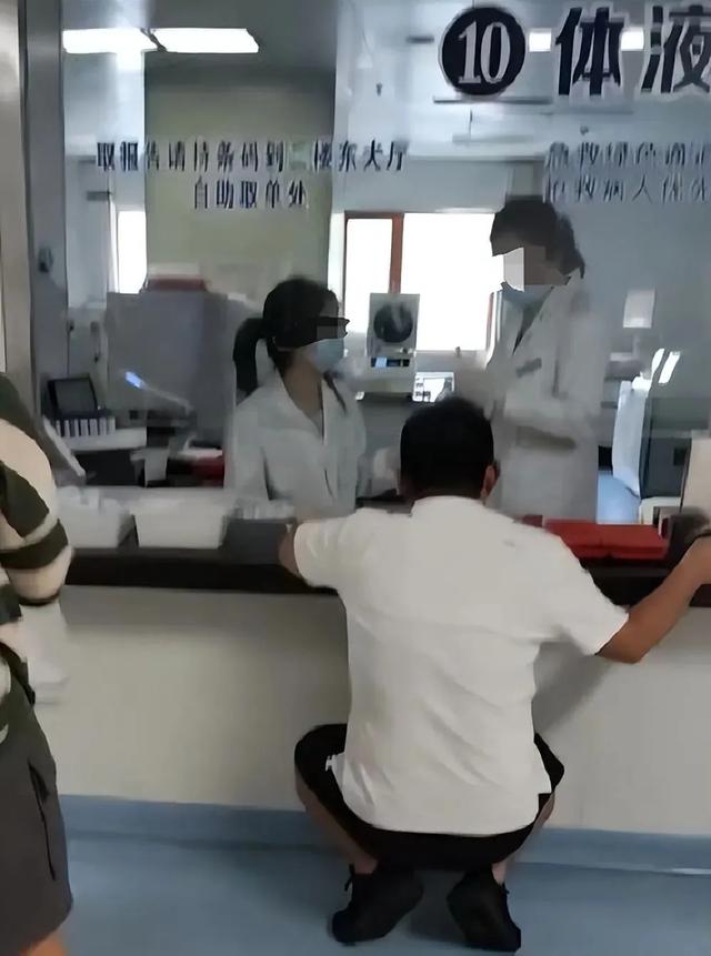昨夜今晨丨痛心！17岁少年不幸去世丨知名女演员道歉丨春秋航空严正声明丨局部暴雨＋短时大风
