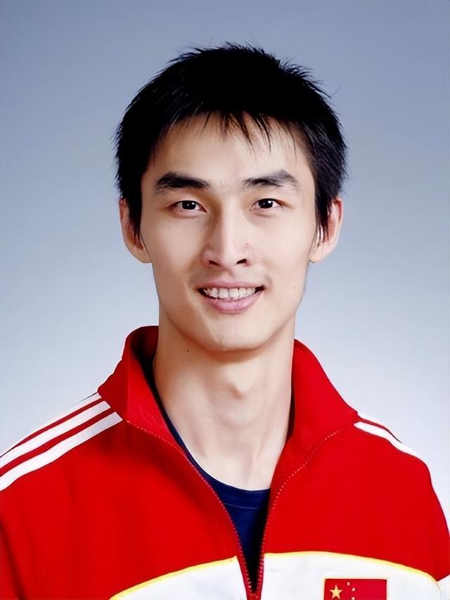 女排名将米杨：当年与王宝泉闹矛盾引轰动，再婚嫁排球帅哥当继母