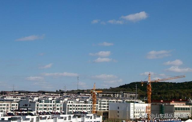 蓝天白云·径去西城拍片