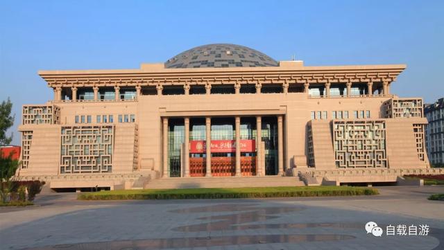 乌海 内蒙新城 周总理定名 成吉思汗铜像是城市地标 蒙餐汉餐各具特色