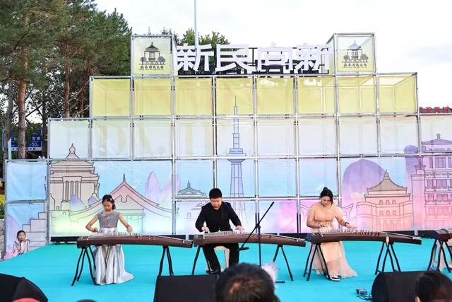 在新民大街，我被360°的快乐和人潮“包围”了！