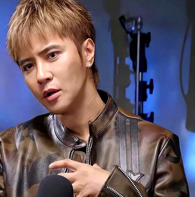 曝罗志祥已立好遗嘱、每次治疗都强撑笑容，只愿妈妈能好好活下去