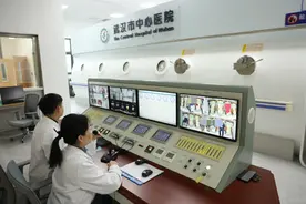家中围炉煮茶致一家三口一氧化碳中毒 医生：发生一氧化碳中毒要尽早进行高压氧治疗图片